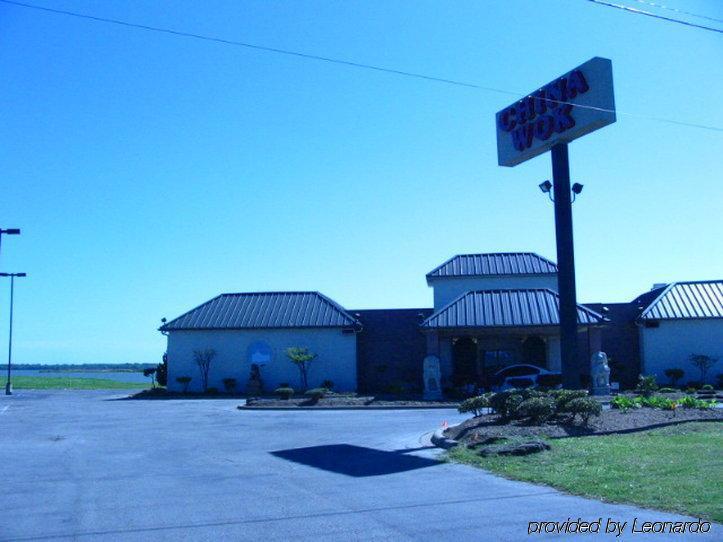 Days Inn Gun Barrel City Exteriör bild